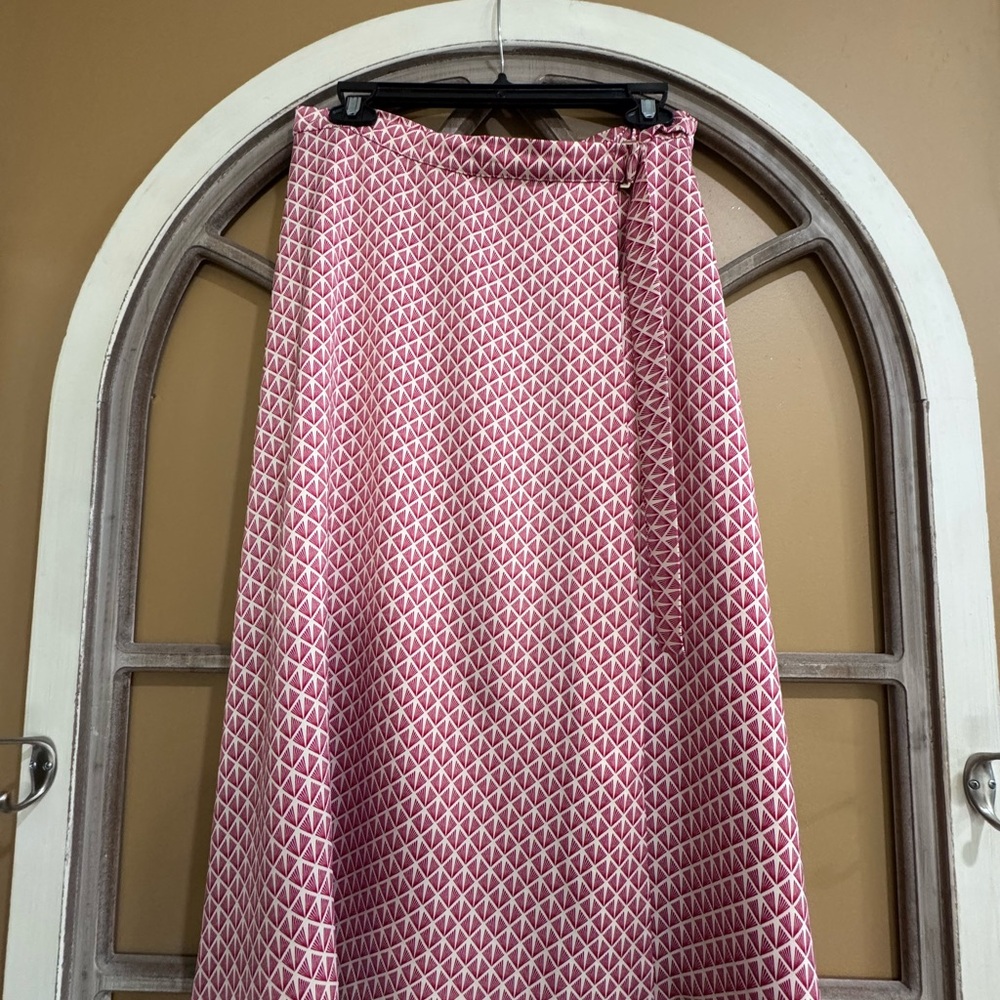 H&M Geometric Pink and White A-Line Skirt